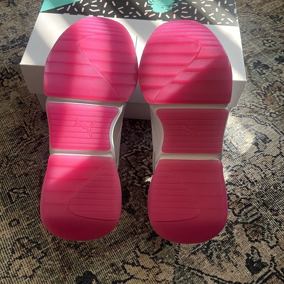 PUMA Woman’s Nova x BARBIE Sneaker - Picture 6 of 9